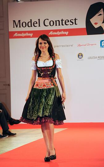 Der AZ-Modelcontest 2013 ist zu Ende. Die Siegerin heißt Marie Scherbinek &mdash; und die 17-Jährige kann ihr Glück immer noch nicht fassen. Wir zeigen die besten Bilder vom Finale in der Residenz.