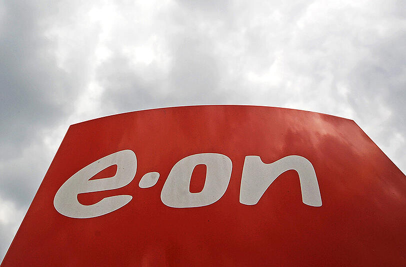 Im Zuge der bevorstehenden Aufspaltung in einen Konzern mit Ökostrom (Eon) und mit Atom- und Kohlekraftwerken (Uniper) geht die Trennung von einigen Aktivitäten weiter.