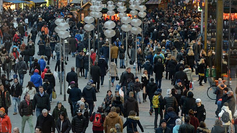 Shoppen in der Fußgängerzone, auch am Wochenende? Theoretisch wäre es möglich.
