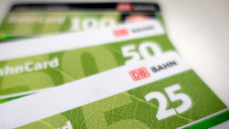 Rund fünf Millionen Fahrgäste besitzen eine Bahncard 50 oder 25. Rund fünf Millionen Fahrgäste besitzen eine Bahncard 50 oder 25.
