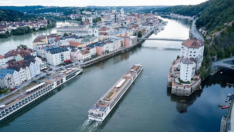 Jährlich kommen mehr als 3.000 Flusskreuzfahrtschiffe im Bereich Passau an. (Symbolbild)