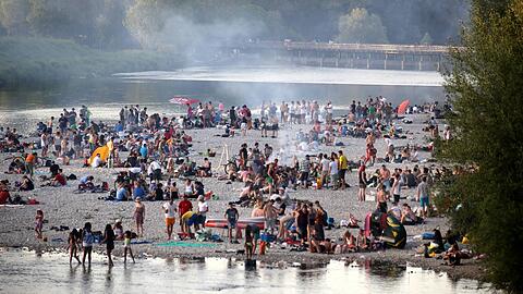 Im Sommer l&auml;dt die Isar zum Grillen mit Freunden ein, doch nicht &uuml;berall ist das erlaubt &ndash; aus gutem Grund.