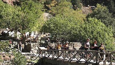 Rastplatz in der Samaria-Schlucht, Foto: Rohm Rastplatz in der Samaria-Schlucht, Foto: Rohm