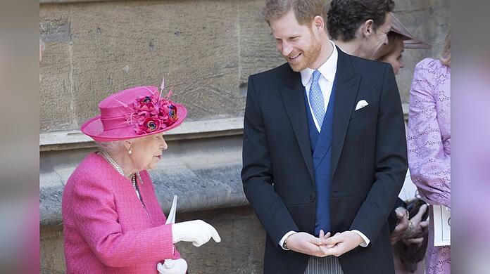 Prinz Harry und Queen Elizabeth II. im Jahr 2019.