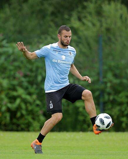 Nach Kaffee und Kuchen ging es am Dienstag direkt zur ersten Trainingseinheit in die Kaiserwinkl-Arena.