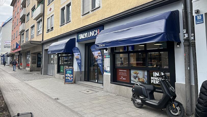 Von außen wird schnell klar, was bei Italylunch geboten wird: eine schnelle Mahlzeit wie in Italien.