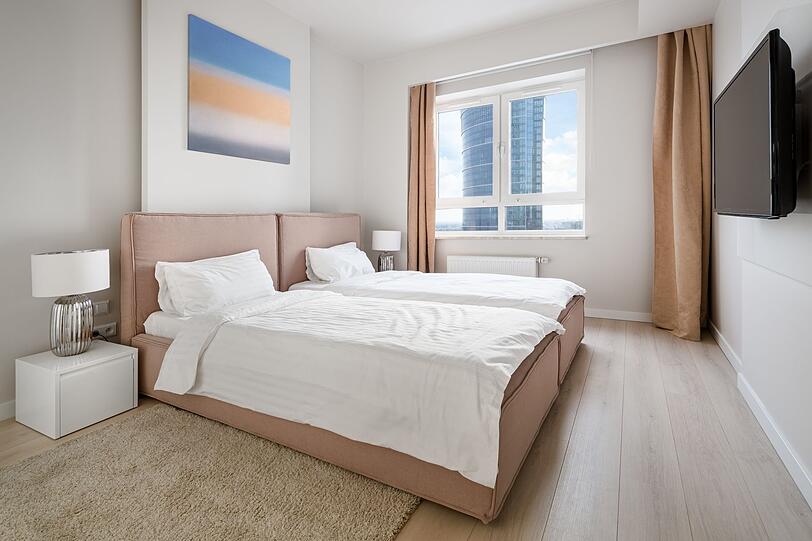 Das Kunstwerk aus dem Hotelzimmer würde sich in Ihrem Wohnzimmer auch gut machen? Manche Hotelgäste lassen solchen Gedanken direkt Taten folgen und nehmen Bilder und andere Kunstgegenstände einfach mit. Auch Dekorationen, Lampen und Glühbirnen sind nicht vor Diebstahl gefeit und tauchen im Ranking auf, da sie bereits in mehreren Häusern verschwunden sind. Das Kunstwerk aus dem Hotelzimmer würde sich in Ihrem Wohnzimmer auch gut machen? Manche Hotelgäste lassen solchen Gedanken direkt Taten folgen und nehmen Bilder und andere Kunstgegenstände einfach mit. Auch Dekorationen, Lampen und Glühbirnen sind nicht vor Diebstahl gefeit und tauchen im Ranking auf, da sie bereits in mehreren Häusern verschwunden sind.