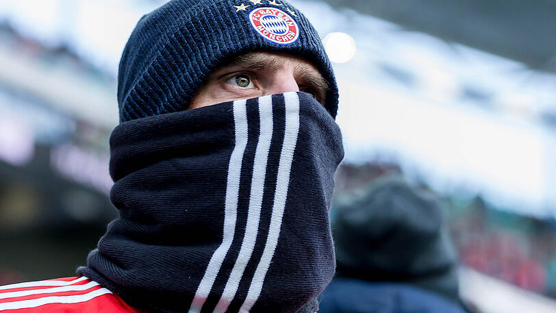 Franck Ribéry: Note 4.
 Kam in der 61. Minute für Bernat, rückte auf Linksaußen. Legte sich gleich mit Keita an. Kleines Scharmützel &ndash; Gelb für beide.