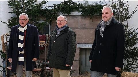 Fany Kammerlander, Stephan Alof und Konstantin Wecker (v. r.) in der Kirche St. Maximilian an der Reichenbachbrücke.