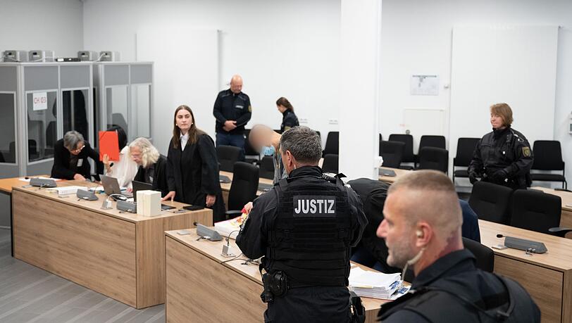 Ein ehemaliger Mitarbeiter des AfD-Politikers Maximilian Krah wird verdächtigt, für China spioniert zu haben.