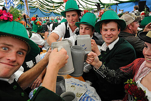Na dann: Prost! Auf eine gelungene Wiesn.