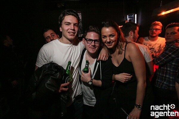 Die besten Partybilder vom Samstag. Hier aus dem Crux.