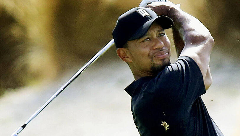 Tiger Woods war mit der Rückkehr nach über 15 Monaten verletzungsbedingter Wettkampfpause zufrieden, der lädierte Rücken der langjährigen Nummer eins der Welt scheint zu halten. "Mein Spiel sei eben noch ein bisschen eingerostet." Tiger Woods war mit der Rückkehr nach über 15 Monaten verletzungsbedingter Wettkampfpause zufrieden, der lädierte Rücken der langjährigen Nummer eins der Welt scheint zu halten. "Mein Spiel sei eben noch ein bisschen eingerostet."