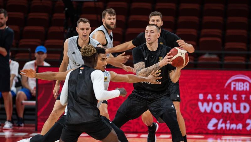 Üben für den WM-Auftakt: Das DBB-Team beim Training in China. Üben für den WM-Auftakt: Das DBB-Team beim Training in China.