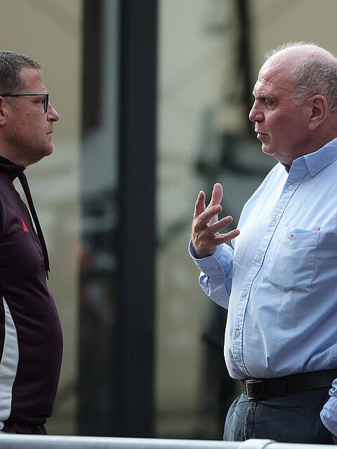 Bayerns Sportvorstand Max Eberl (l.) und Ehrenpräsident Uli Hoeneß.
