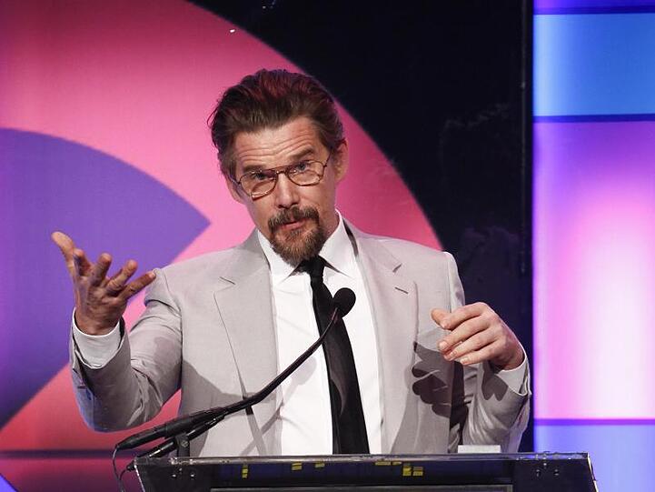Ethan Hawke nahm in New York den Preis für den besten Darsteller entgegen.