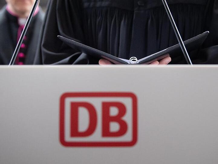 DB. Foto: Marijan Murat/dpa/Archivbild