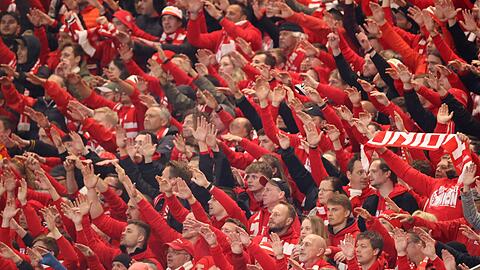 Die Fans von Union Berlin stehen hinter ihrer Mannschaft.