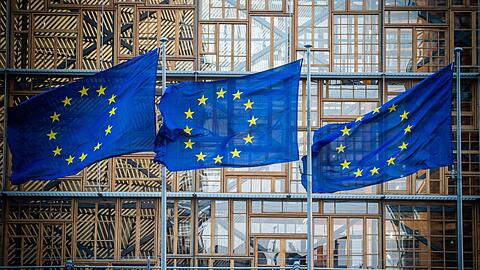 Die von der EU-Kommission geplanten neuen europäischen Schuldenregeln führen einer Untersuchung zufolge zu Wettbewerbsnachteilen.