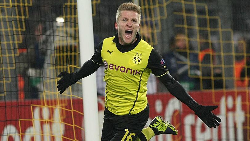Die Zeichen auf Sieg gesetzt: Jakub Blaszczykowski bejubelt das 2:0 gegen Neapel. Die Zeichen auf Sieg gesetzt: Jakub Blaszczykowski bejubelt das 2:0 gegen Neapel.