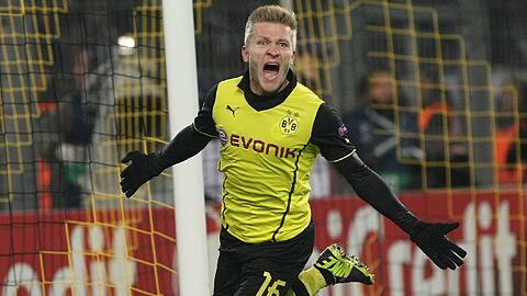 Die Zeichen auf Sieg gesetzt: Jakub Blaszczykowski bejubelt das 2:0 gegen Neapel.