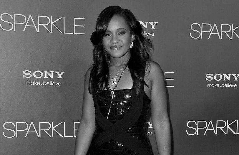 03.08. Bobbi Kristina Brown (22): Die Tochter von Whitney Houston ist nach einem langen Überlebenskampf in einem Hospiz im US-Bundesstaat Atlanta gestorben. Die junge Frau war ein halbes Jahr zuvor mit dem Gesicht nach unten in einer Badewanne gefunden worden, seitdem hatte sie das Bewusstsein nicht wiedererlangt.