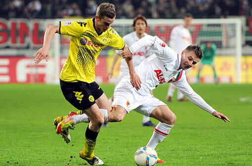 Die Bender-Zwillinge haben es beide in den vorläufigen Kader geschafft: Auch Sven Bender von Borussia Dortmund ist dabei, der 23-jährige Mittelfeldspieler machte erst ein Spiel für Deutschland.