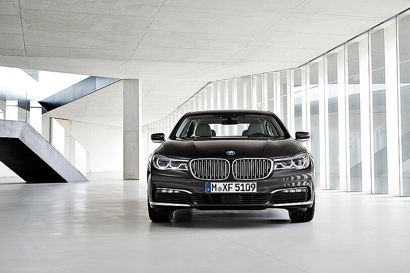 Bilder: So sieht er aus der neue 7er BMW - hier in der Lang-Version mit um 14 Zentimeter verlängertem Radstand.