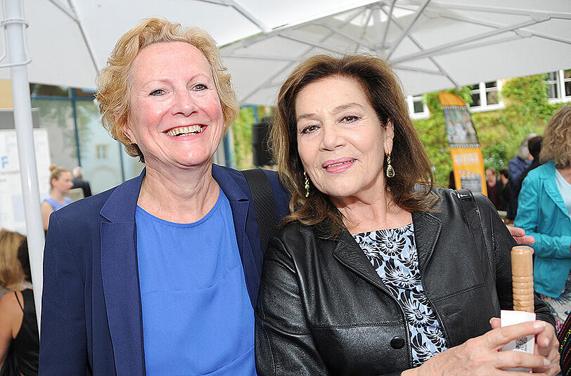 Gabriele Pfennigsdorf (l.) und die Schauspielerin Hannelore Elsner.