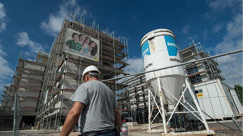 Es werden weiter immer mehr Wohnungen in Deutschland gebaut. Allein im Januar wurde der Bau von rund 22.200 Neubauwohnungen genehmigt.