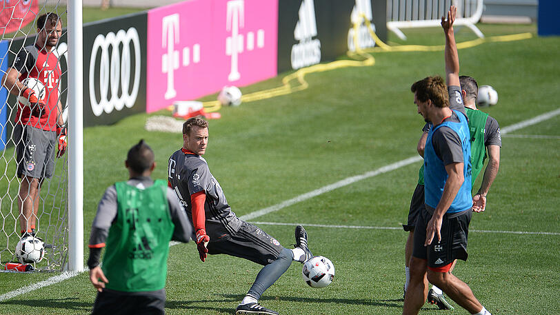 Die Bilder vom fünften Tag im Trainingslager des FC Bayern in Doha.