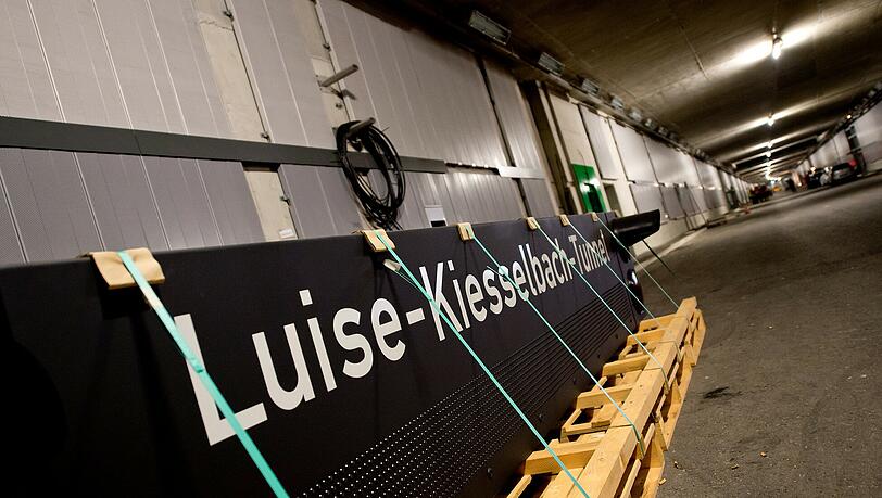 Der Luise-Kiesselbachp-Tunnel wurde nach sechs Jahren fertiggestellt. Der Luise-Kiesselbachp-Tunnel wurde nach sechs Jahren fertiggestellt.
