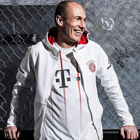 Weiß mit roter Raute: So sieht das neue Champions-League-Trikot des FC Bayern aus.