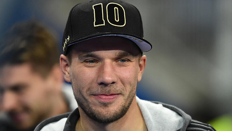 Weltmeister Lukas Podolski wechselt im Sommer nach Japan Weltmeister Lukas Podolski wechselt im Sommer nach Japan