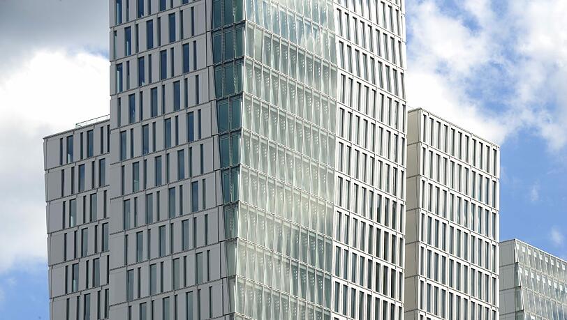 Bürogebäude sind oft im Portfolio von offenen Immobilienfonds. Anleger sollten darauf achten, wie die Vermietungsquote ist. Bürogebäude sind oft im Portfolio von offenen Immobilienfonds. Anleger sollten darauf achten, wie die Vermietungsquote ist.