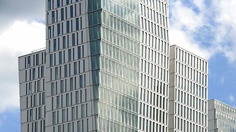 Bürogebäude sind oft im Portfolio von offenen Immobilienfonds. Anleger sollten darauf achten, wie die Vermietungsquote ist.