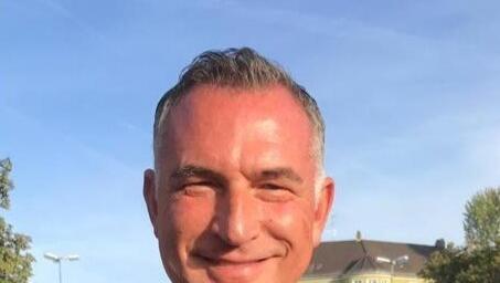 Der neue Wirt Thomas Frank. Der neue Wirt Thomas Frank.