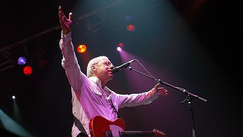 Mark Knopfler konnte über 50 Musik-Ikonen für ein neues Projekt begeistern.