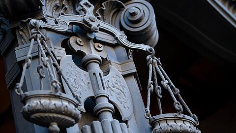 Prozessbegleitung soll es f&uuml;r alle Opfer schwerer Straftaten geben. (Symbolbild)