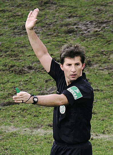 9. Abseitsregel Hetero-Frauen verstehen Fußball einfach nicht.