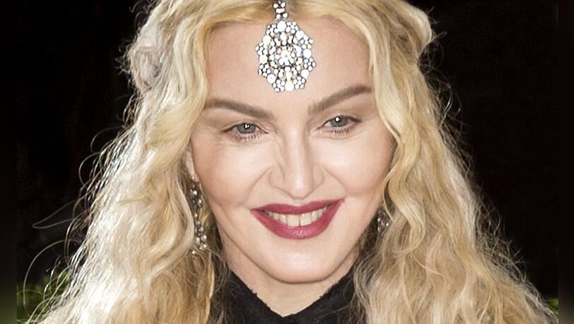 Nach ihrem Krankenhausaufenthalt im Juni erholt sich Madonna jetzt, um ihre Tour bald antreten zu können.