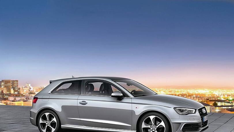 Starkes Finish: Beim neuen Audi A3 zeigen Design und Materialien in die nächsthöhere Klasse. Die Preise: ab 22.500 Euro. Starkes Finish: Beim neuen Audi A3 zeigen Design und Materialien in die nächsthöhere Klasse. Die Preise: ab 22.500 Euro.