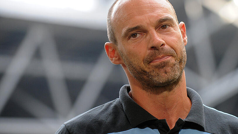 Alexander Schmidt trainierte die U19, U21 und die Profis des TSV 1860. Alexander Schmidt trainierte die U19, U21 und die Profis des TSV 1860.