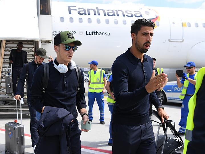 Sami Khedira und Mesut Özil (links).