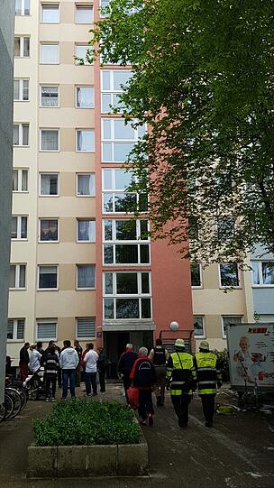 Bei dem Brand in Neuperlach sind neun Menschen verletzt worden.