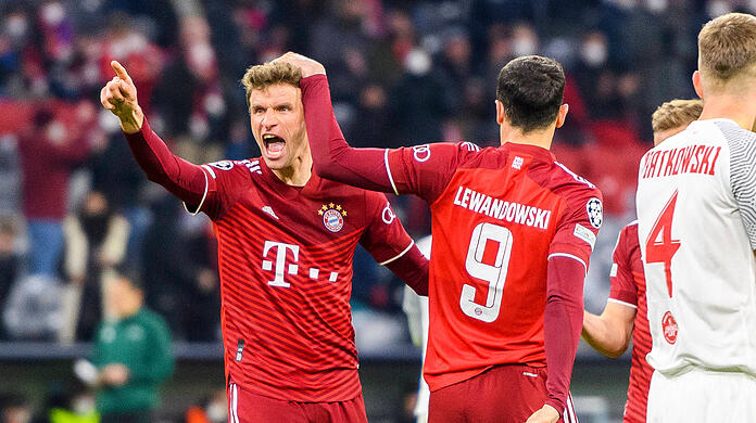 Thomas Müller trifft beim 7:1-Sieg gegen Salzburg doppelt, Robert Lewandowski dreifach.
