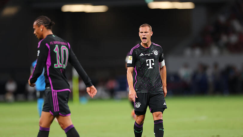 Gewinner und Verlierer der Asienreise des FC Bayern: Allzweckwaffe Stanisic überzeugt ebenso wie die Neuzugänge Kim und Laimer, der mit Kimmich das Zentrum im Mittelfeld bilden wird, und Shooting-Star Krätzig. Goretzka wurde hingegen degradiert, Kimmich könnte noch ein Sechser vorgesetzt werden und Müller konnte verletzungsbedingt keine Eigenwerbung betreiben. Gewinner und Verlierer der Asienreise des FC Bayern: Allzweckwaffe Stanisic überzeugt ebenso wie die Neuzugänge Kim und Laimer, der mit Kimmich das Zentrum im Mittelfeld bilden wird, und Shooting-Star Krätzig. Goretzka wurde hingegen degradiert, Kimmich könnte noch ein Sechser vorgesetzt werden und Müller konnte verletzungsbedingt keine Eigenwerbung betreiben.