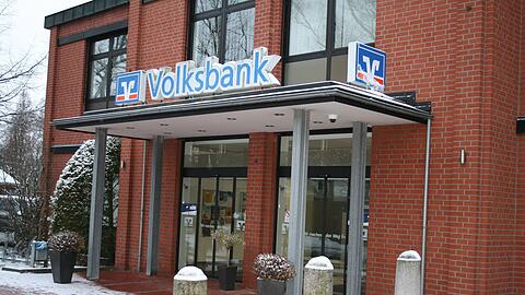 Am Samstag war die Filiale verlassen - nur wenige Kunden suchten verzweifelt nach Informationen.