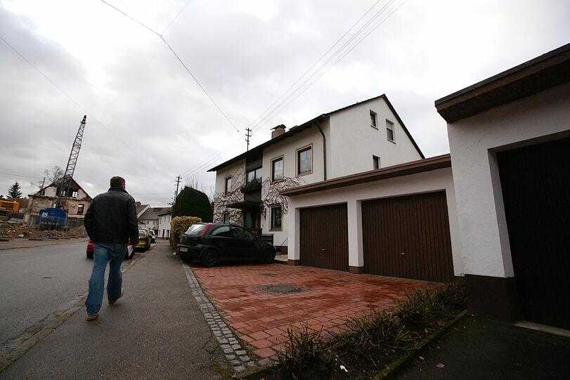 Einer der mutmaßlichen Polizistenmörder, der 58-Jährige Raimund M., wohnte mit seiner Frau in Friedberg bei Augsburg.