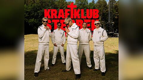 Kraftklub widmen sich auf ihrem neuen Album "Sterben in Karl-Marx-Stadt" dem Tod.